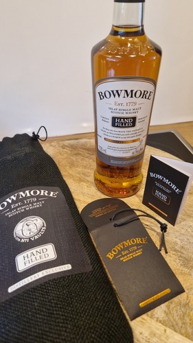 Bowmore handfilled 20y - bowmore,