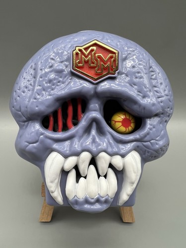 Mighty max the skull - -,