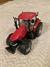 BRITAINS Case PUMA 210 1:32