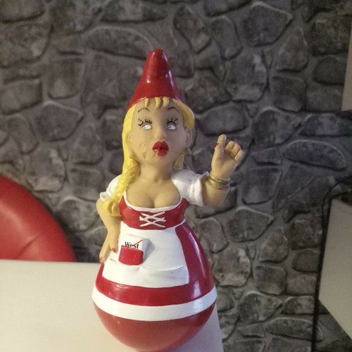 West zigaretten werbefigur - zigaretten, /