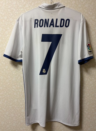Neu mit etikett - mit, cristiano