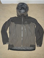 Arc’teryx Theta AR Hardshell