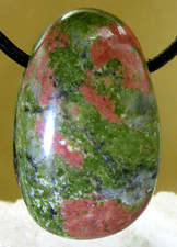 UNAKIT EPIDOT    Edelstein