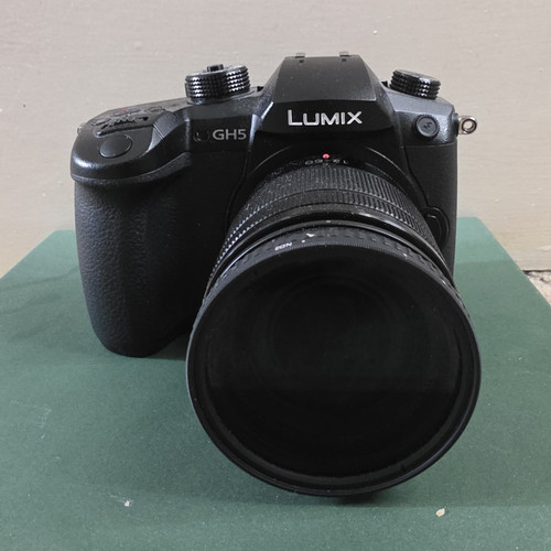 Panasonic lumix gh5 - panasonic,