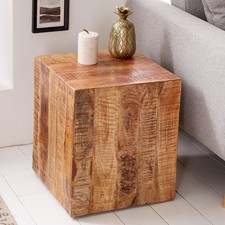 Massiver Design Beistelltisch