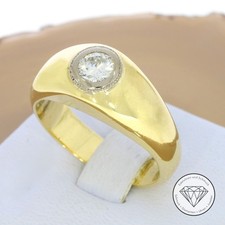 Wert 4.850,- Massiver Solitär