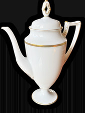Kaffeekanne mit Deckel  Iphigenie weiß mit Gold Königl. pr. Tettau