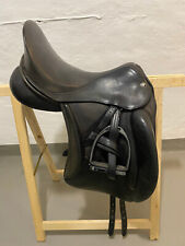 eleganter Hennig Turniersattel  Sitzgröße 17,5" schwarz für Dressur gebraucht