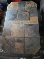 Massiver Schiefertisch