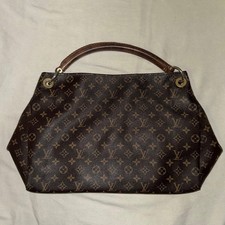 LOUIS VUITTON Artsy MM