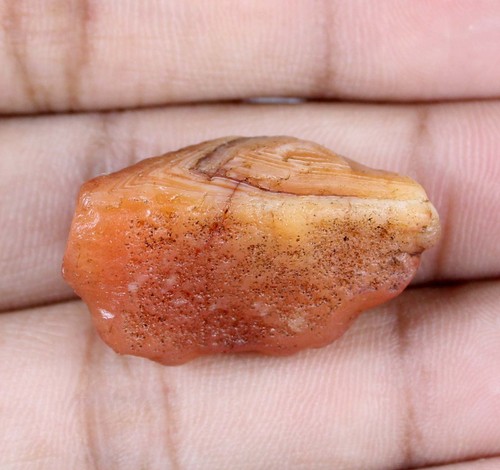 Orangish brown hessonit granat - brown,