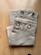 2 X  Gardinen /Vorhänge2 X 8 Ösen 2 X 130 breit X 233 lang, Blickdicht in Beige