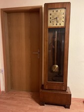 Schlichte Standuhr Mit