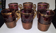 6 antike Teegläser mit Kupfer-/Messinghaltern rot geätztes Glas, teil vergoldet