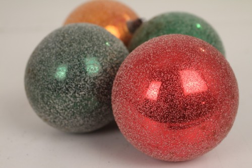 Christbaumkugeln schnee rot - schnee,