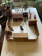 Fort (Camp Sioux) - 14 teilig -  20 Indianer / Cowboys -DDR Spielzeug - Ostalgie