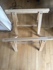 2 stabile Holzböcke / Tischböcke aus Holz – natur, massiv, robust.