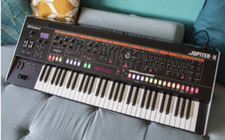 Roland Jupiter-X - ZEN-Core Synthesizer - 61 Tasten - NEU 3 Tage mit Rechnung