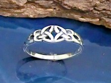 Kleiner keltischer Knoten Ring