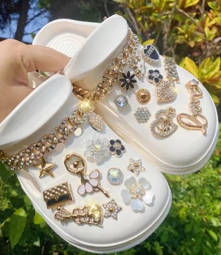Clogs charms komplett - gold, 24
