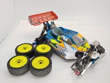 Older Team Associated RC8 1/8