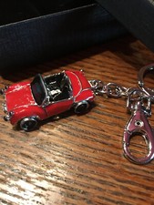 Schlüsselanhänger Cabrio rot
