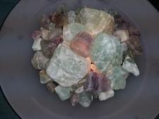 Fluorit Lampe Steinlampe mit Glas in weiß Edelsteinlampe