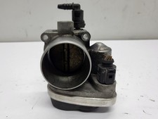 Renault Megane 2 - Drosselklappenstutzen Drosselklappe 8200190230 (04)