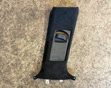 ALCANTARA Verkleidung B-Säule