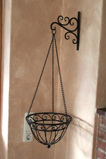 Blumenampel mit Wandhalter