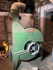 Häcksler Marke Knödel &Böhm  mit zugehöriger Tansmissionswelle