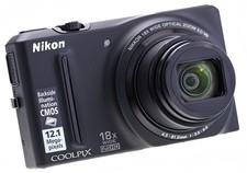 Nikon Coolpix S9100  mit