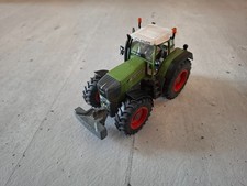 Traktor Fendt 926 Vario, grün, Dach weiß,  1:32, Siku