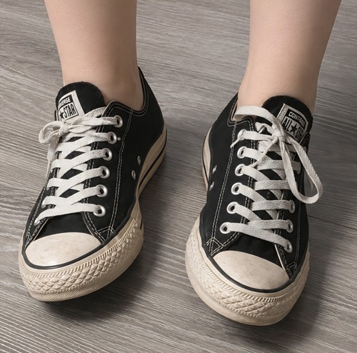 Used converse chucks - chucks, *