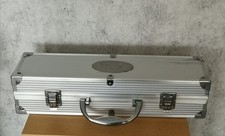3-TEILIGES GRILLBESTECK SET IM EDELSTAHLKOFFER GRILLGABEL GRILLZANGE WENDER