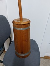 Altes Butterfass aus Holz, als