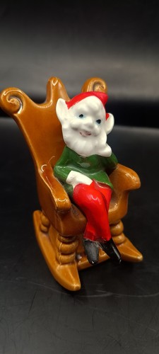 Keramik pixie elfe sitzend - sitzend, im