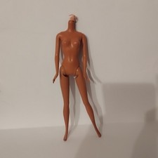 Barbie California  Girl Lea? Nur der Körper! von Anfang der 2000 er Jahre !Nude!