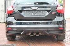 Ford Focus ST MK3 Pantherschwarz DYB Stoßstange hinten ohne Anbauteile