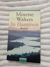 In Flammen: Buch von Minette