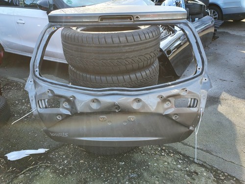 Original toyota yaris facelift - original,