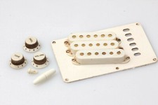 Aged compl. Plastic Ass. Parchment SN Knobs fits Fender Strat®US/Vint.Mex Ser.