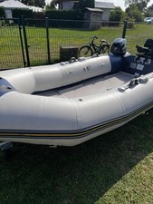 Schlauchboot mit motor gebraucht