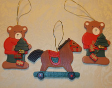 Holz Baumschmuck Schaukelpferd Weihnachtsbären Christbaumhänger Höhe 9,5 cm