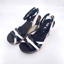 The Art Company Güell City