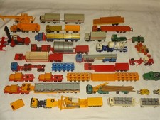 Kibri Konvolut Baustellenfahrzeuge und LKW Tieflader Schwertransport Stapler etc