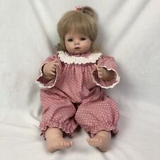 Theo R. Menzenbach Baby Puppe BEBE  1988  Atelier Kreativ Porzellan Stoffkörper