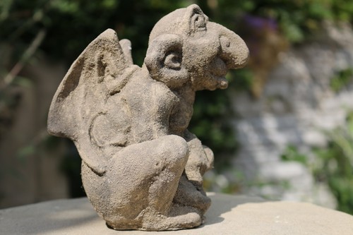 Beflügelter gargoyle 1 - beflügelter,