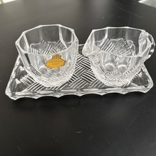 Vintage hand cut - hand,