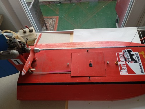 Schlitten flitzt mit - rc, cm